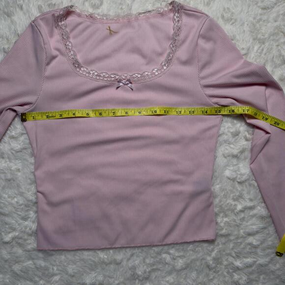 Y2K Pink Long Sleeve Ribbed Top with Lace Trim - Picture 4 of 6